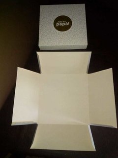 Caja Sorpresa FELIZ DIA PAPÁ (22x22cm) - comprar online