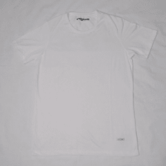 remera basica blanca