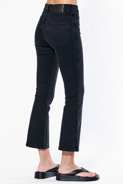 JEAN CAMPANE CROP