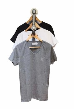 BASIC V NECK SLIM TEE 01301-000