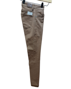 23015-000 Extra Slim PANTALON 5 BOLSILLOS - NARROW QUILMES