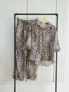 CAMISA ANIMAL PRINT. - comprar online