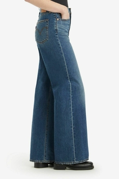 JEAN LEVIS RIBCAGE WIDE LEG PERIMETER - comprar online