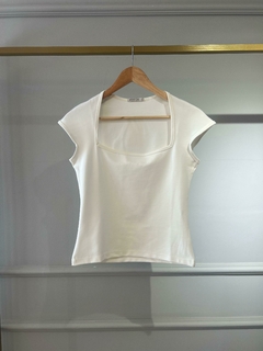 Blusa com Decote Quadrado - comprar online