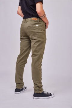 Pantalon Chino Zavalia verde - comprar online