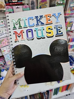 Cuaderno A4 Mooving Mickey