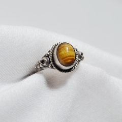 Anillo de plata con piedra "ojo de tigre" - comprar online