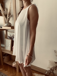 Vestido SAY con volado (blanco) - Byfones