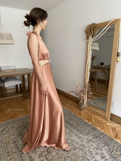 Vestido JUSTINA tosti oro (cita saten)