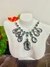 collar de fiesta gris