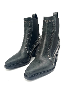 Bota de cuero con tachas Troncoso (701) - comprar online