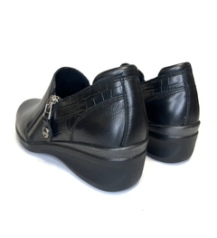 Zapato de cuero con cierre Cavatini (40-2102) - Calzados Miguel Angel - Zapatos de cuero