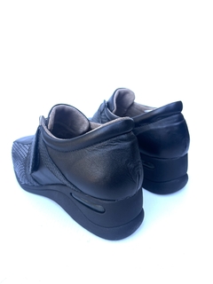 Zapato de cuero con abrojo Keady (6672) - Calzados Miguel Angel - Zapatos de cuero