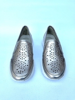 Pancha de cuero calada Cavatini (39-1305) - Calzados Miguel Angel - Zapatos de cuero