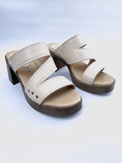 Sandalia de cuero escama Cavatini (48-3449) - comprar online