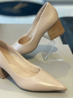 Scarpin Lia Line Nude - comprar online