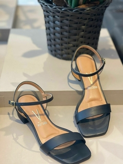 Sandália Vizzano Preto Baixa - comprar online