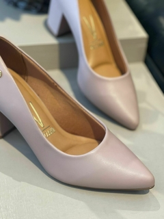 Scarpin Vizzano Taupe Médio - comprar online