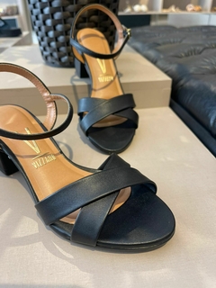 Sandália Vizzano Preto - comprar online