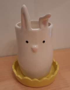 Maceta Conejo color crudo con plato nube de color - comprar online