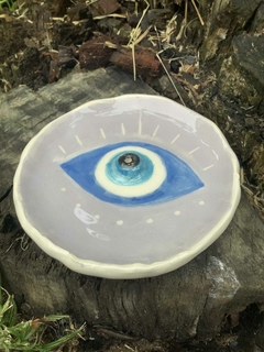Porta Sahumerio ojo con fondo color en internet