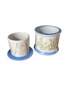 Manteigueira francesa florzinhas borda azul - Luci Monteiro Gifts - Arte em Cerâmica | Porcelanas pintadas à mão