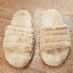 Pantuflas PelucheBeige - comprar online