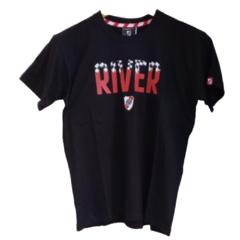 Remera River (7464 SF HM 24 negra)