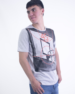 REMERA "BASKET" en internet