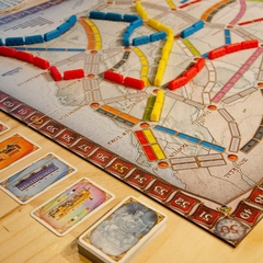 Ticket to Ride - Jogo de Tabuleiro para Família, 2 a 5 jogadores - Galápagos - comprar online