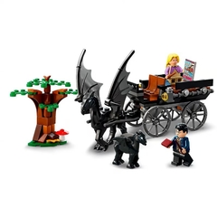 LEGO HARRY POTTER - Carruagem e Testrálio De HOGWARTS - Balloon Brinquedos Diferentes