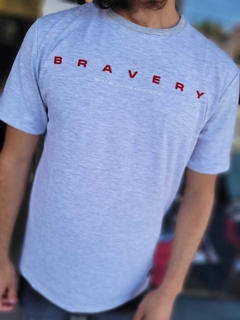 Remera bravery algodón PREMIUM en internet