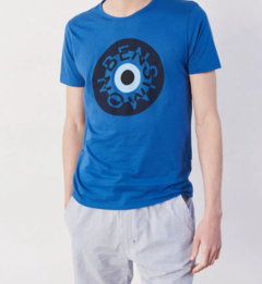 Remera ojo en internet