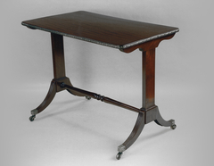 Mesa escritorio Inglesa en caoba y bronce Circa 1775 - comprar online