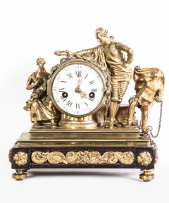 Reloj de apoyo Francés en bronce con escultura de caballero, dama y esclavo