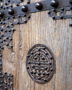 Puertas Chinas del siglo XVII en madera y hierro - tienda online