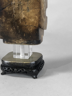 Lámpara Japonesa con fragmento de piedra jabón - comprar online