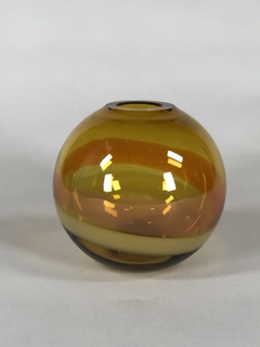 Vaso de cristal esfera color ámbar