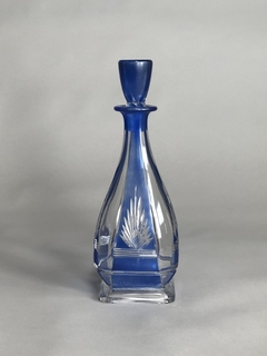Botellón Francés en cristal tallado azulino y transparente