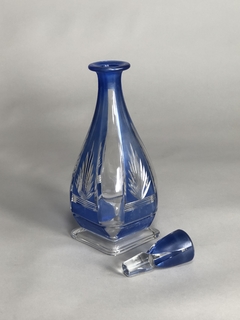 Botellón Francés en cristal tallado azulino y transparente en internet