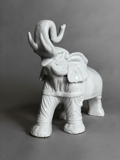Escultura de elefante en porcelana alemana - Mayflower