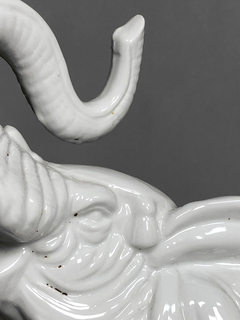 Imagen de Escultura de elefante en porcelana alemana