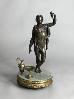 Escultura Francesa en bronce con base de mármol Siglo XVIII