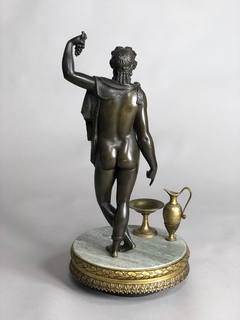 Escultura Francesa en bronce con base de mármol Siglo XVIII