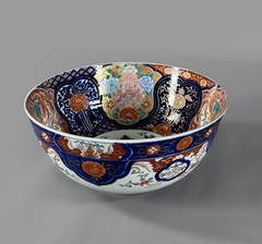 Bowl de Porcelana China Imari, Circa 1735