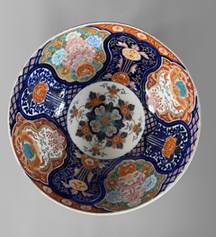 Bowl de Porcelana China Imari, Circa 1735 - Mayflower