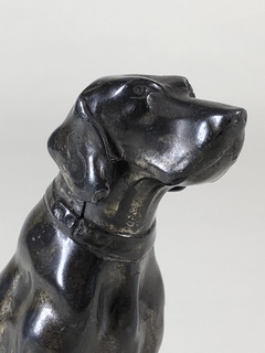 Escultura de Perro en bronce empavonado en internet