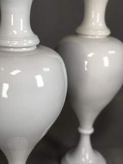 Ánforas en cerámica blanca continental en internet