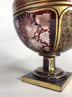 Ánfora Paul Revere en cristal de Bohemia color rubi y dorado - Mayflower