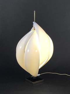 Lámpara de diseño en acrílico. Roger Rougier,Circa 1980